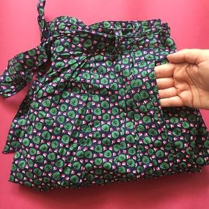 Gap skirt w/ pockets!